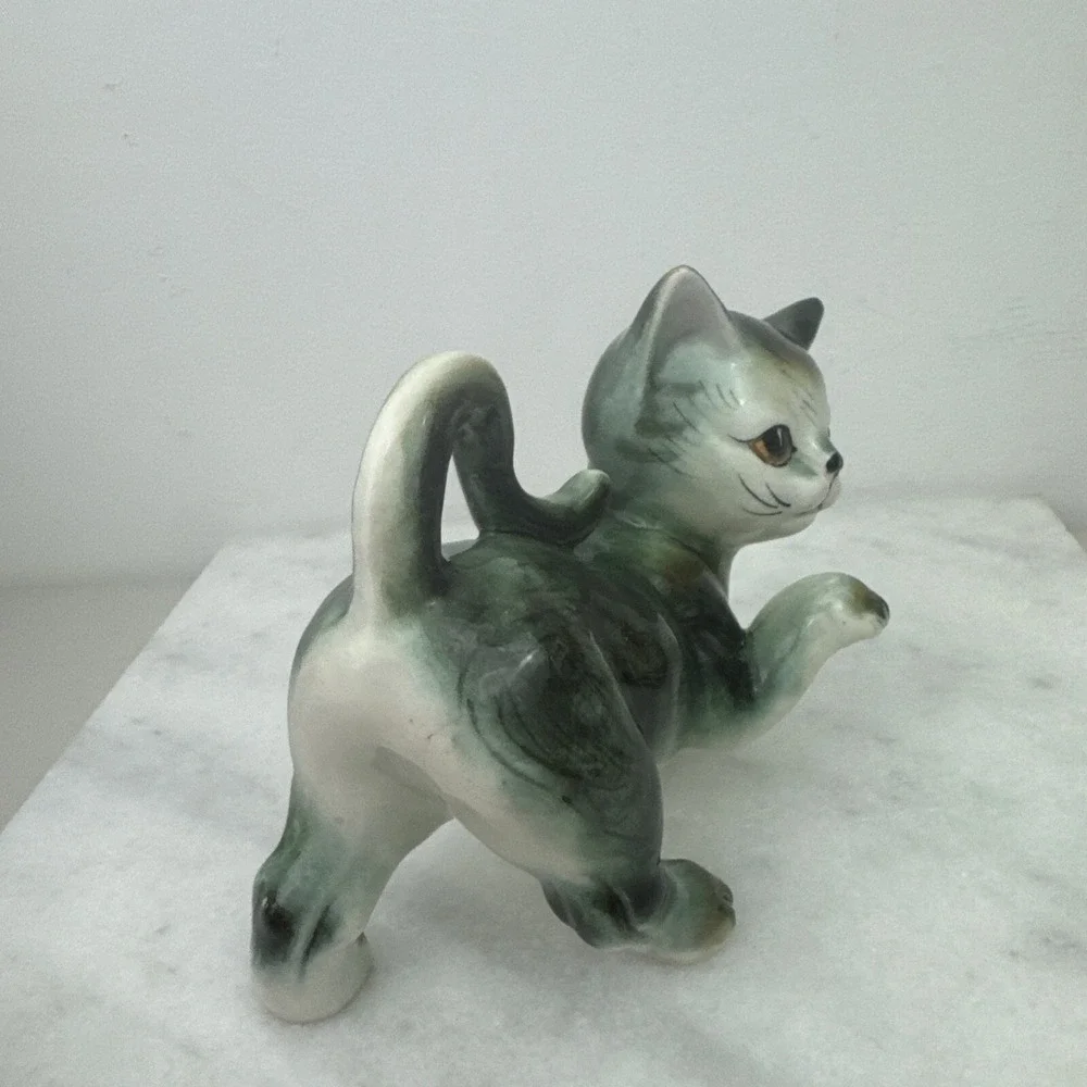 Vintage Kitty Cat W/Pink & Black Eyes Hand Painted Ceramic Figurine Adorable
